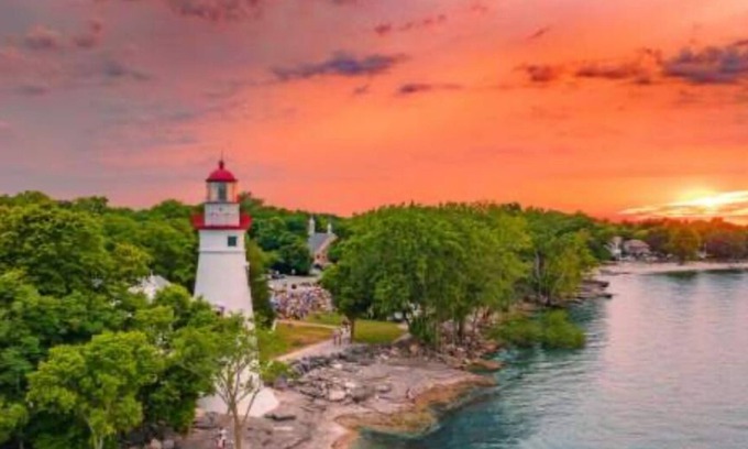 Gypsum Condo | Unwind at Catabwa on Lake Erie with Spa & Ocean Views