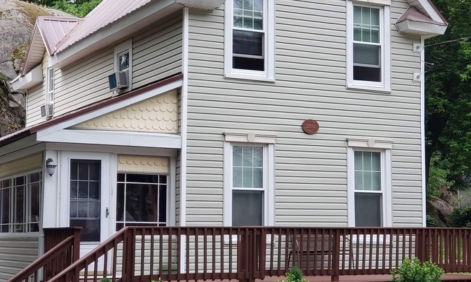 Alexandria Bay House | Updated Village Home: Walk to Downtown & Unwind Outdoors