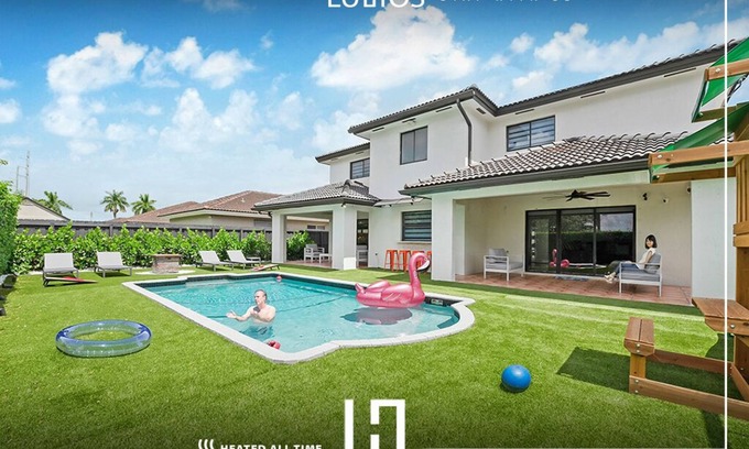 Richmond West House | Experience Bongo's House: Private Pool & Game Room Retreat