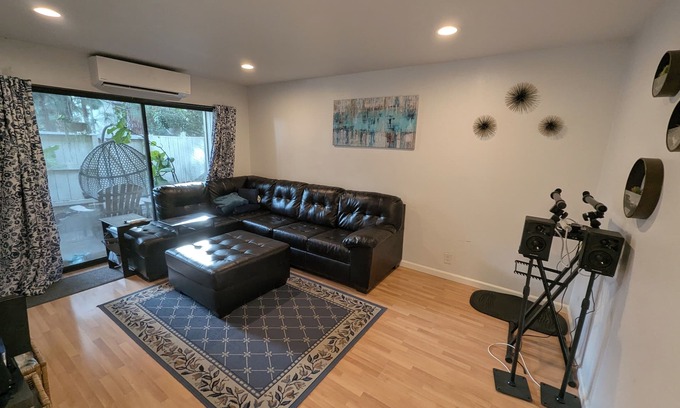Santa Clara Condo | Relax @ private 1bed condo home near Levi's, Apple, Nvidia, SCU with workspace