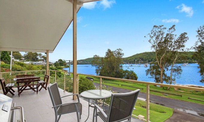 Hardys Bay House | Tranquil Ocean View Retreat: Pet Friendly & Family Ready