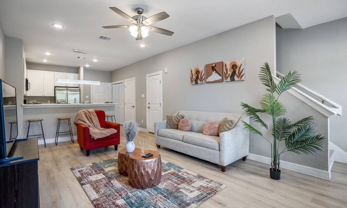 North Houston House | Relax and Rejuvenate in a Serene Gated Community