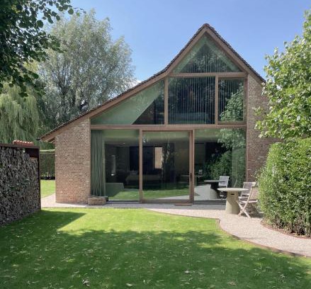 Merelbeke Bed & Breakfast | Experience Relax Select: Top-Rated Stay with Pool & Hot Tub