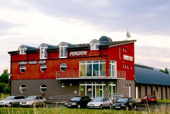 Liptovsky Mikulas House | Cozy Relax & Tenis Club: Family-Friendly with Spa Amenities