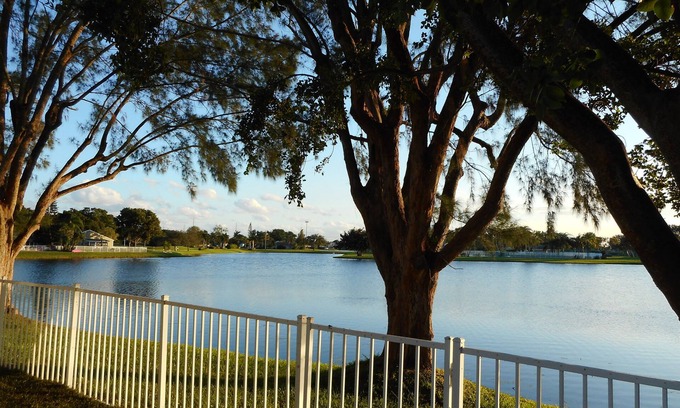 Boynton Beach House | Tranquil Retreat with Oceanfront Spa & Perfect 10 Rating