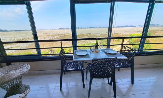 Roscoff Apartment | Panoramic Sea View Apartment in Roscoff - Rated 9.6/10