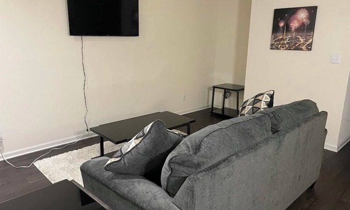 Peachtree Corners Apartment | Family-Friendly Retreat with Pool and Kitchen Amenities