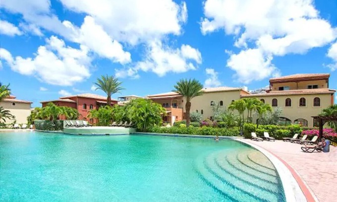 Maho Apartment | Family-Friendly Retreat with Pool and Ocean Views