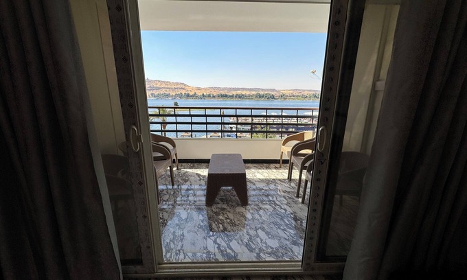 Aswan Apartment | Peaceful Retreat with Pet-Friendly Amenities for Families