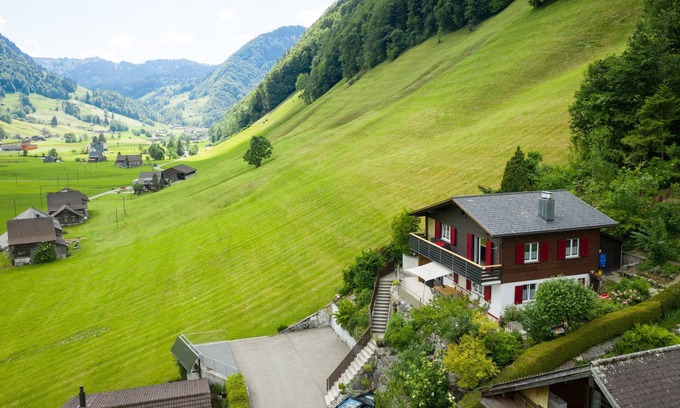 Alt Sankt Johann Apartment | Serene Getaway: Ocean View Apartment with Breakfast Included