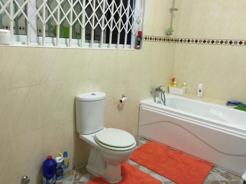 Koforidua House | Family-Friendly 4-Bed House in Koforidua Awaits You