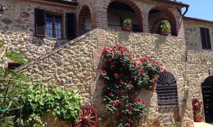 Murlo House | Scenic Relaxation in Basso Merse Nature Reserve Awaits