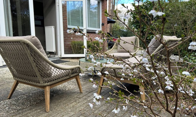 Spier House | Serene Bungalow Stay Near Dwingelderveld National Park