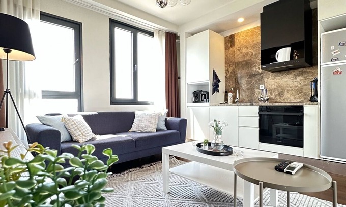 Mahmutbey Apartment | Cozy 1BR Apt with Free Wi-Fi, AC & Washer for Families