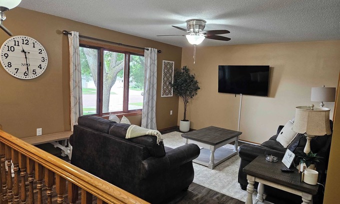 Sioux Falls House | Cozy 2 Bed 2 Bath Retreat with Garage & Pet Friendly Perks