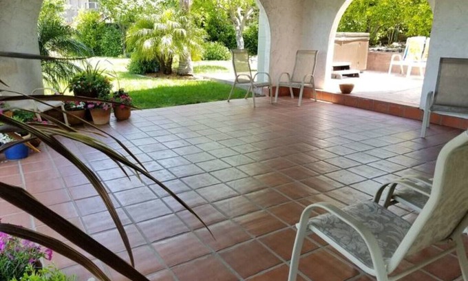 Castro Valley House | Inviting 4 Bedroom Retreat in Bay Area with Hot Tub