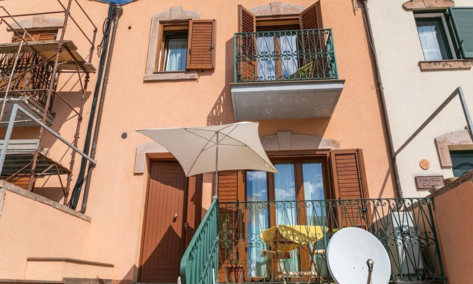 Bosa Historic Centre House | Top-Rated Belvilla by OYO Casa Santa Giusta with Pool & Pets