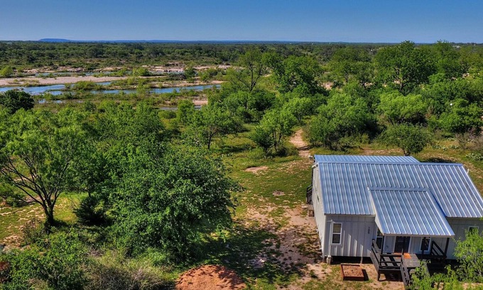 Llano House | Idyllic Bungalow with 2 Master Suites on the Llano River