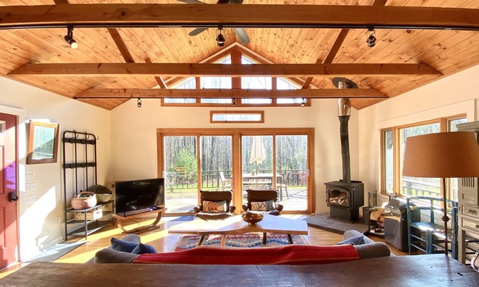 Town of Olive Cottage | Serene Catskill Mountain Cottage with Spa & Pet-Friendly Perks