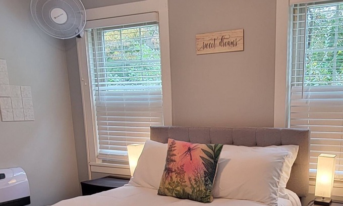 Kittery House | Immaculate Maine Seacoast Hotel with Family-Friendly Amenities