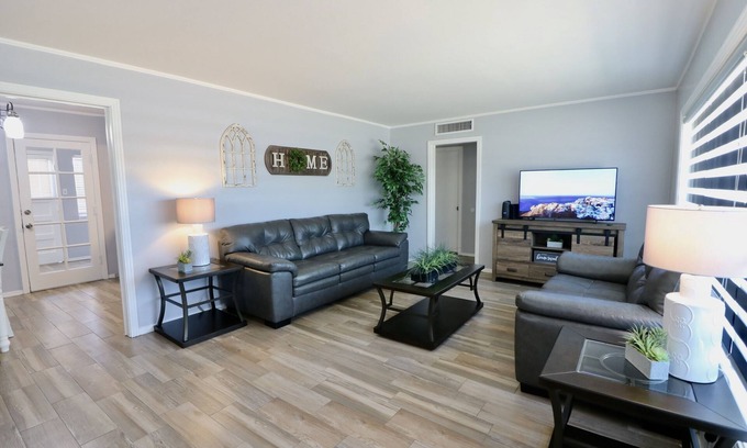 Biggs Field House | Serene Retreat with Spa, Pets Welcome & Family-Friendly Stays