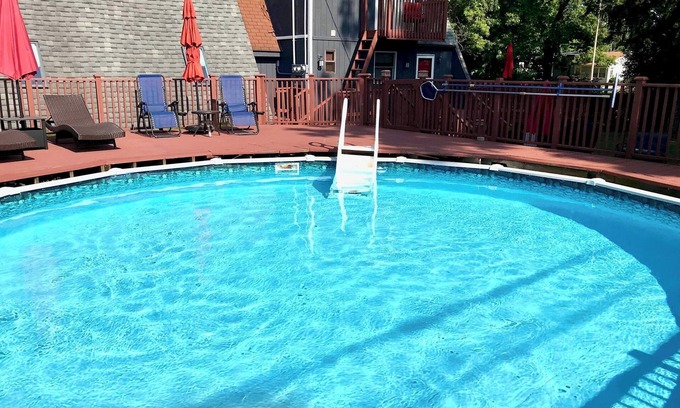 Findlay Ski Chalet | Serene One-Bedroom Retreat with Private Summer Pool