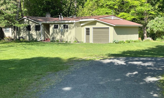 Branch Cabin | Cozy Cabin Retreat on Pere Marquette River - Guest Rated 10/10