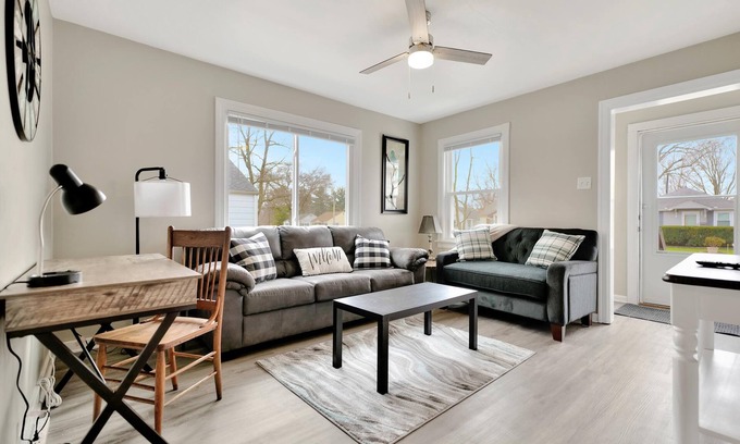 Decatur House | Relaxing - Dog Friendly - 2 Bedroom Home!