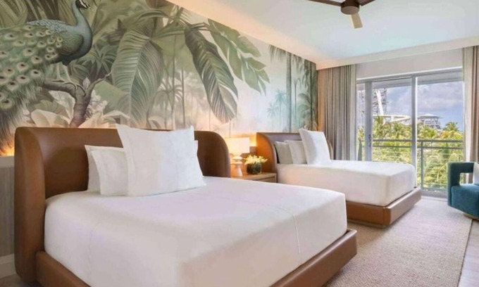 Nassau Hotel | Relaxing Escape | 2BR Unit, Water Park, Pools, Onsite Bar & Resto, Pet-Friendly!