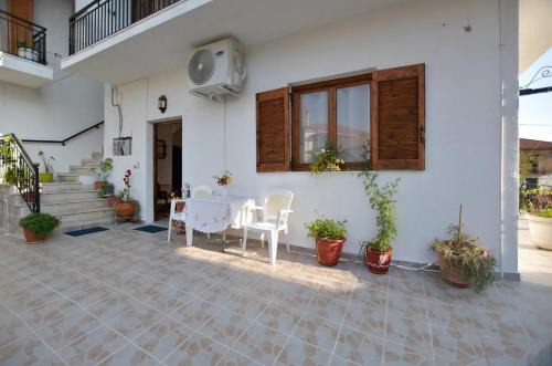 Archea Pissa Apartment | Serene Getaways Near Ancient Olympia for Families