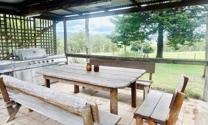 Candelo Apartment | Relaxing Family getaway in country at Bumblebrook Farm Stay Unit 3. Pet Friendly