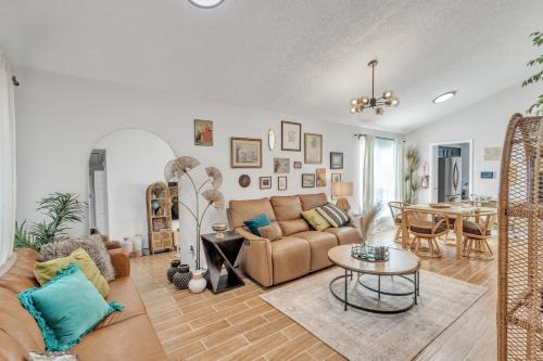 West Arlington Apartment | Relaxing Family Retreat in West Arlington Duplex