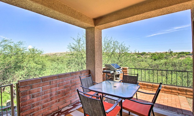 Green Valley House | Idyllic Green Valley Townhome with Pool & Spa near Tucson
