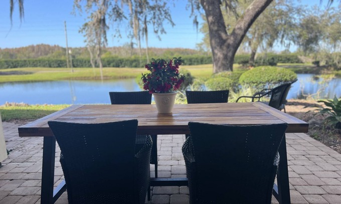 Wesley Chapel Condo | Scenic Waterfront Retreat: 2BR Condo with Patio Views