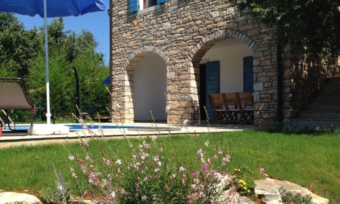 Groznjan House | Peaceful Retreat with Pool, Spa & Perfect Guest Rating