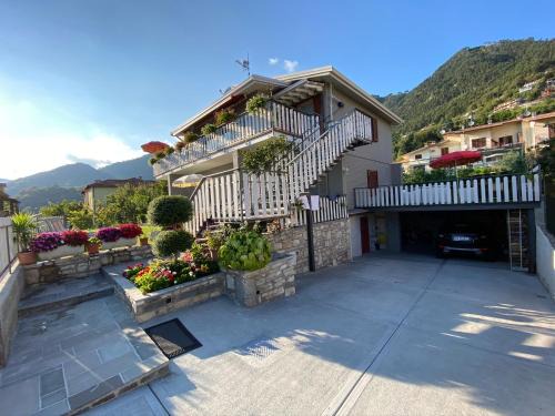 Gardola Apartment | Cozy Oceanfront Retreat - Guest Rated 9.7/10