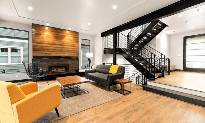 Old Town West House | Experience Paradise with Private Rooftop Deck & Hot Tub