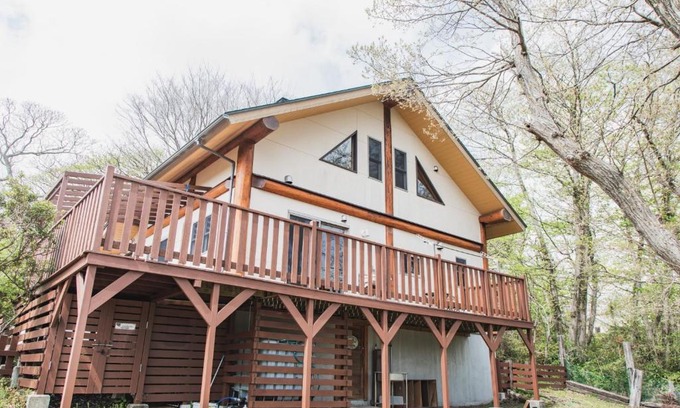 Futo House | Cozy Log Cabin IZU HOUSE - Highly Rated Family Getaway