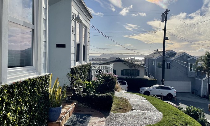 Mission Hills House | Inviting Mission Hills Cottage with Ocean Views & Hot Tub