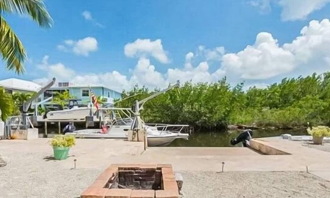 Breezeswept Beach Estates House | Peaceful Ocean Escape at Ramrod Summerland Key