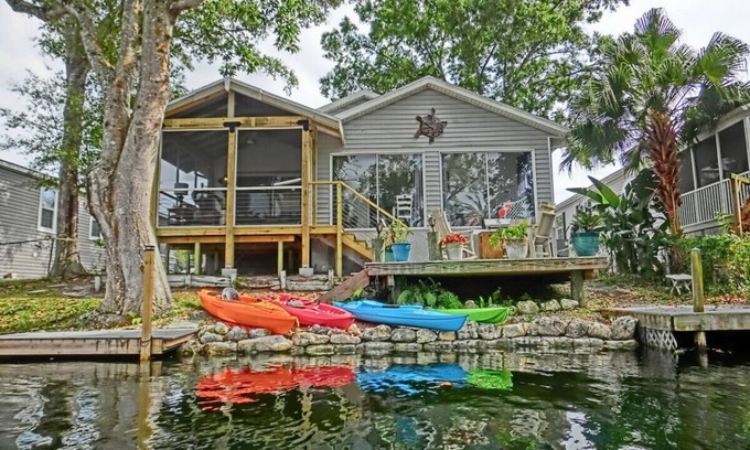Spring Hill House | Tranquil Overlook Retreat | Family Friendly with Ocean View