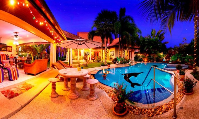 Nong Pla Lai Villa | Tranquil Palm Pool Villa with Private Swimming Oasis