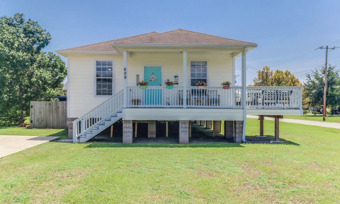 Long Beach House | Tranquil Beach Retreat: Pet-Friendly, Ocean View & Updated