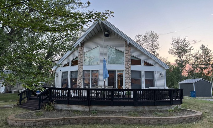 Onekama Cottage | Idyllic Lakefront Cottage: Pet-Friendly & Ocean Views