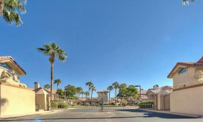 Palm Valley Condo | Top-Rated Resort Style Condo with Ocean View & Spa
