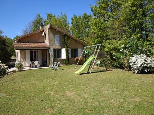 Bathernay House | Modern Vacation Home with Private Garden & Family Friendly