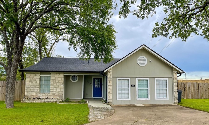 Round Rock House | Idyllic Retreat with Private Pool, Spa & Family-Friendly Amenities