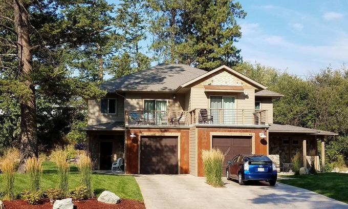 Columbia Falls House | Idyllic River Retreat with Pool and Spa Near Glacier Gate