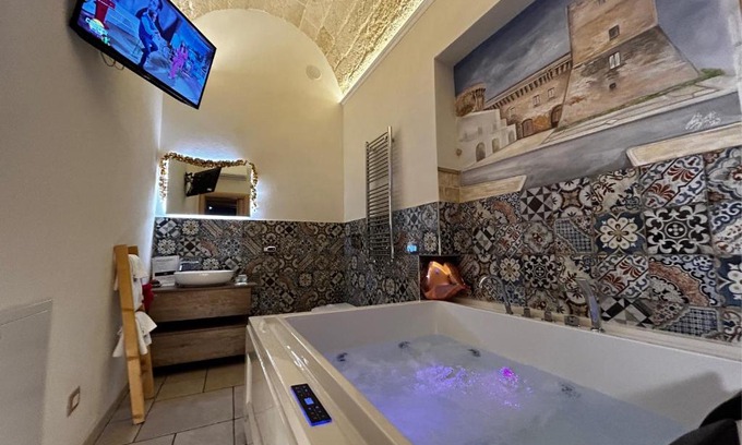 Centro Storico House | Serene Oceanfront Rooms with Hot Tub & 9.8 Review Score