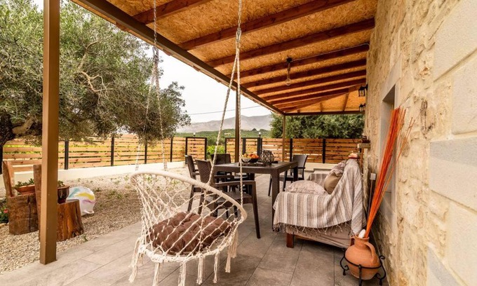 Mires House | Relaxing StoneHouse Kamara with Hot Tub & 10/10 Rating